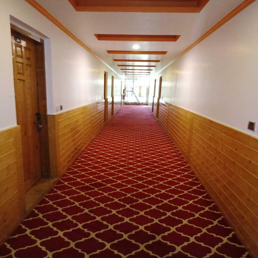 Hotel Sheen Srīnagar エクステリア 写真