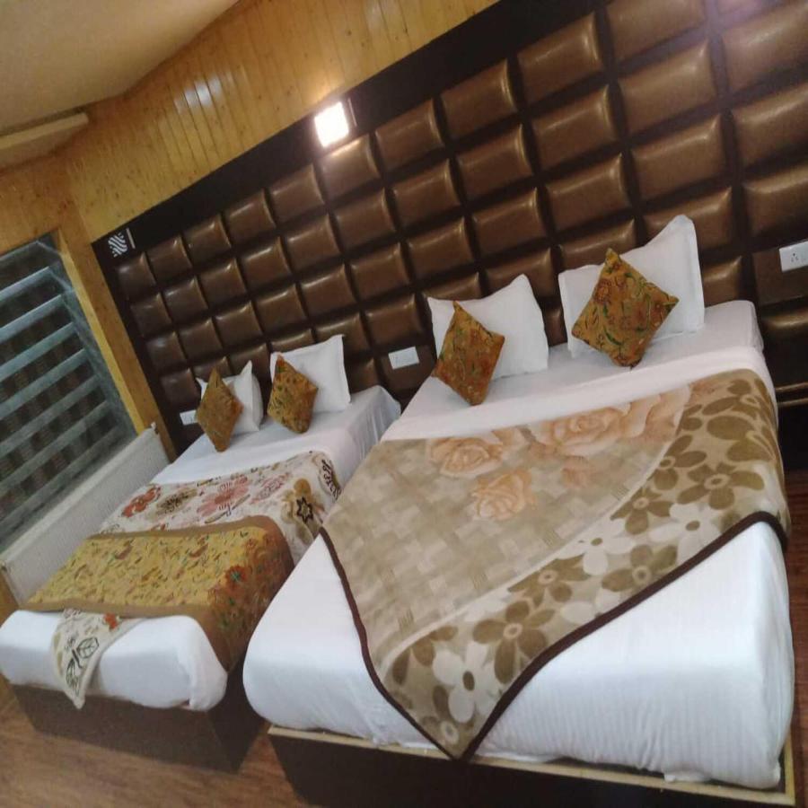 Hotel Sheen Srīnagar エクステリア 写真